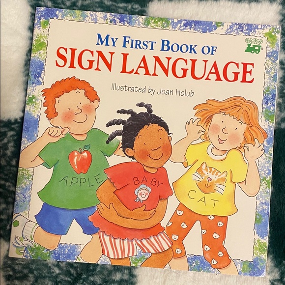 My First Book Of Sign Language - Picture 1 of 6